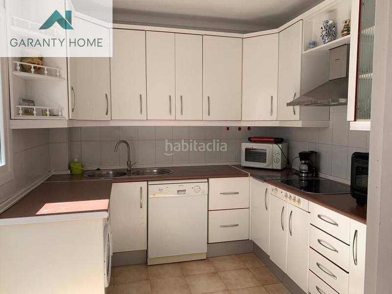 Foto 5cc3cdca-74c8-44c4-b9e5-71533ce226e6. Casa a schiera con parcheggio piscina in Paseo Marítimo de Levante Torre del Mar