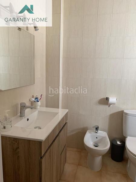Foto 63ab46db-7655-436a-bbd1-f7025133ef74. Casa a schiera con parcheggio piscina in Paseo Marítimo de Levante Torre del Mar