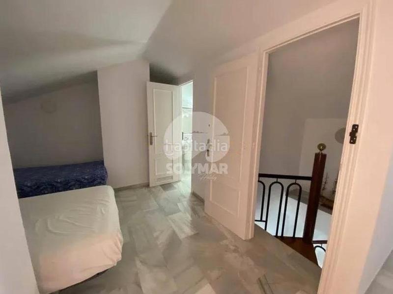 Foto 9e84fd4c-add3-4a7a-a982-33b2bac9c0d6. Casa a schiera con parcheggio piscina in Paseo Marítimo de Levante Torre del Mar