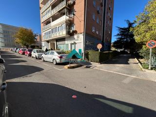 Posto auto in Avenida principes de españa 5. Oportunidad en coslada! 3 plazas de garaje en venta  avda. prínc