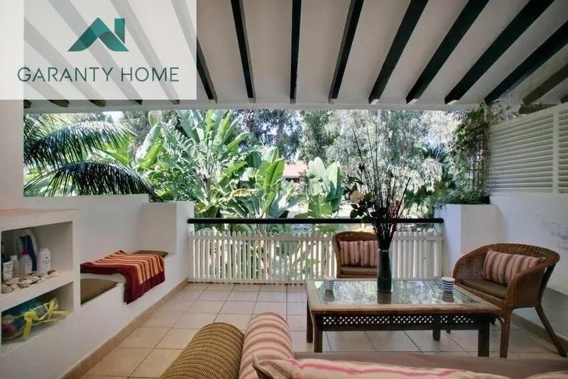 Foto 81d5a170-2e64-4642-b654-0d548d72d354. Flat with parking pool in Puerto Banús Marbella