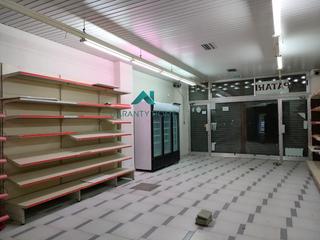 Lloguer Local Comercial a Ibaeta. Se vende o alquila local amplio y diafano