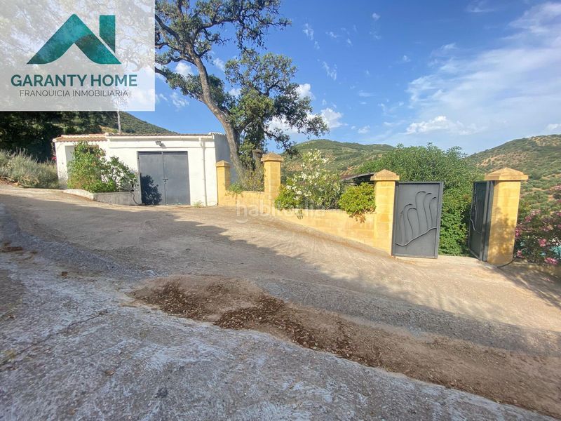 Foto 07633e85-6d4b-4edf-9a9b-c9514fcf7941. Masia amb aparcament piscina a Martos