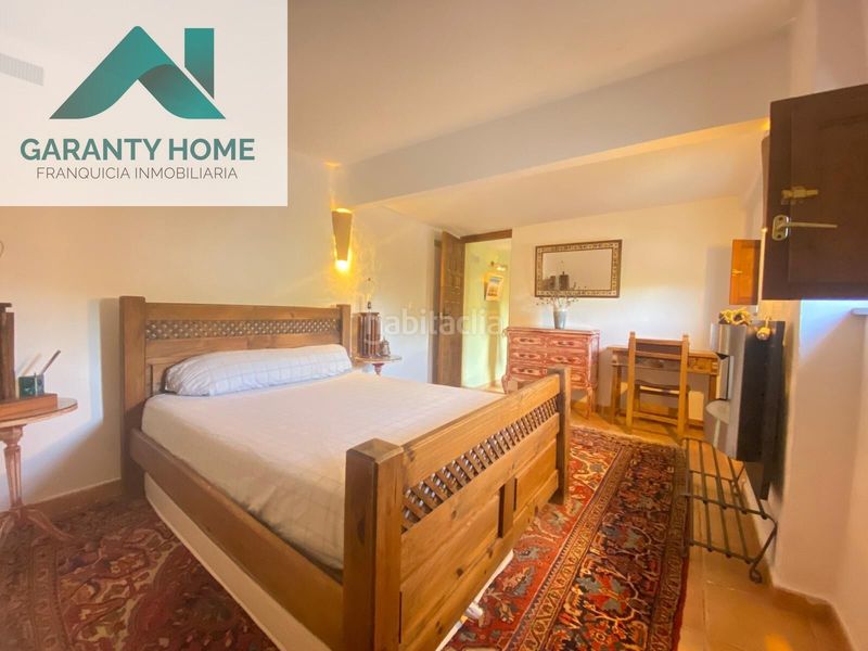 Foto 127f8179-bc2f-43f5-85dd-f286086ef436. Masia amb aparcament piscina a Martos