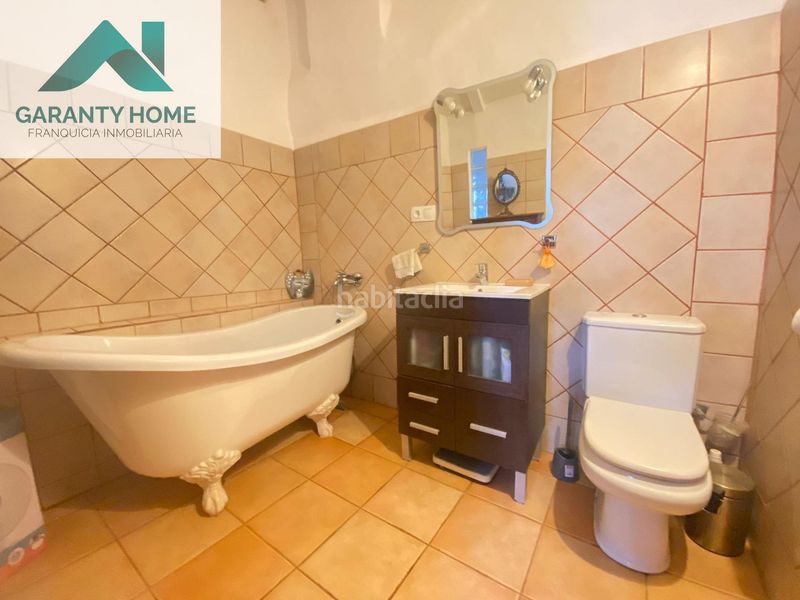 Foto bb01f962-453d-4a84-9dd8-2b6c4987893d. Masia amb aparcament piscina a Martos