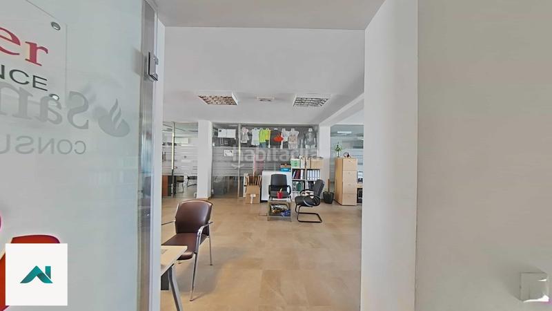 Foto 3fb84832-8ab2-4885-a2ed-d29464e2f9f6. Locale commerciale in Lepe