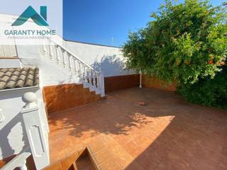 Casa a Martos. Casa con patio, terraza y muchas posibilidades en monte lope álv