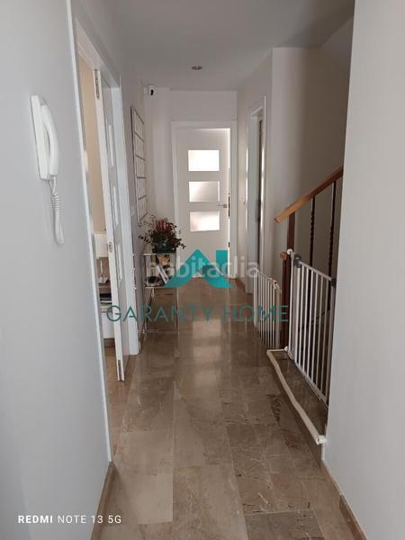 Foto 2a3c4ff9-5ee2-452b-830d-a4344fb5454e. Casa amb aparcament a Doña Mencía