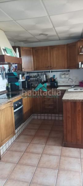 Foto eb1b86ae-9ab3-4973-a45b-62c31e9fd981. Casa con parcheggio piscina in El Valle Lucena