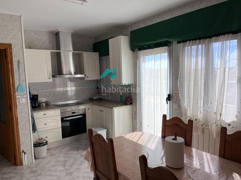 Foto 6a9b3930-b16d-4765-8280-983281c32860. Piso oportunidad ! piso amplio y totalmente amueblado con garaje y ascensor en Madrigalejo