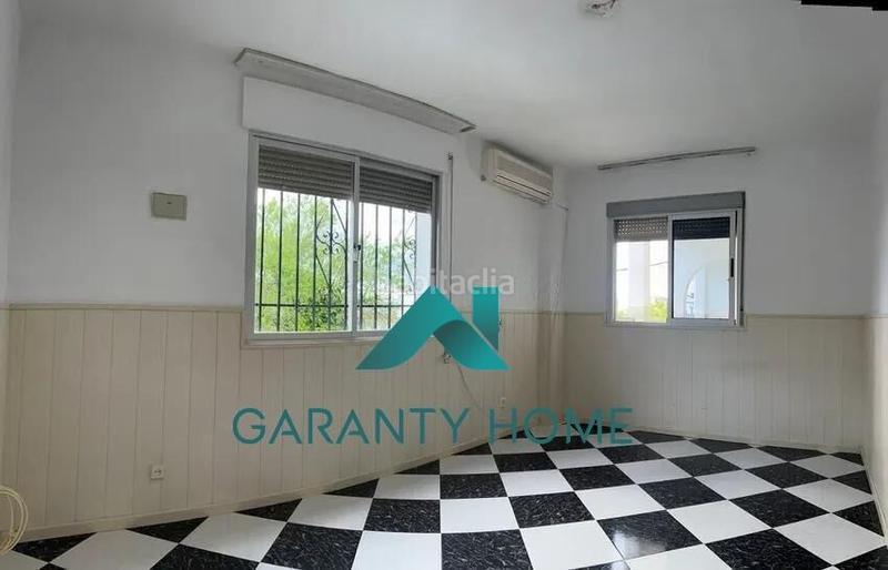 Foto 69b6a141-ed4a-49fc-860e-3a7c86ba4998. Maison avec parking dans jardín Lucena Lucena