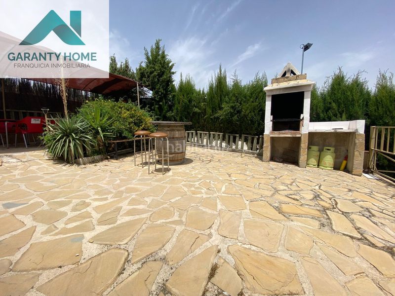 Foto 3a885bb8-c7bc-4d2d-a929-9d208d0ba8d4. Chalet finca con piscina y placas solares en Torredonjimeno