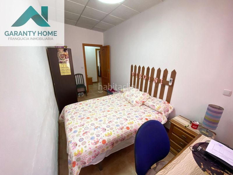 Foto 5c98011b-d0a1-4d67-94a6-c461b2065f25. Chalet finca con piscina y placas solares en Torredonjimeno