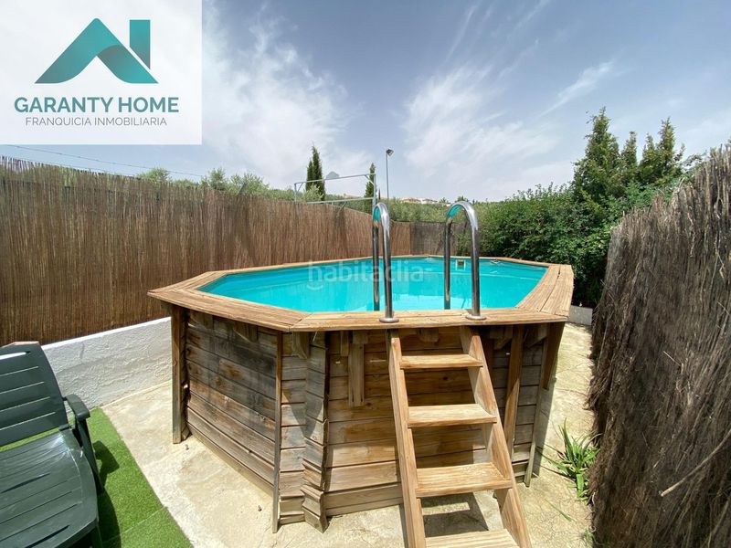 Foto aa346039-55a4-4c76-917a-37e681b6a243. Chalet finca con piscina y placas solares en Torredonjimeno