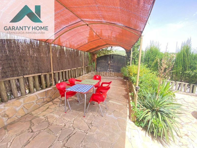 Foto dfdfc04b-c933-40b8-8c51-fce379322164. Chalet finca con piscina y placas solares en Torredonjimeno