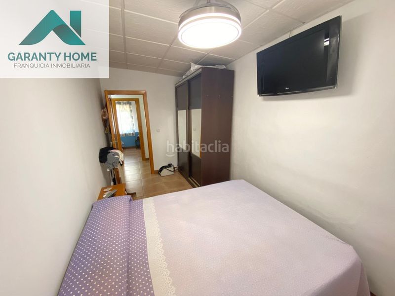 Foto eeadbab0-89a8-4d25-83c2-1a00dfa8b013. Chalet finca con piscina y placas solares en Torredonjimeno