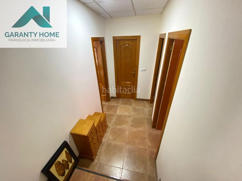 Foto f26216e5-b3bf-47bb-a944-a2cc58738e17. Chalet finca con piscina y placas solares en Torredonjimeno