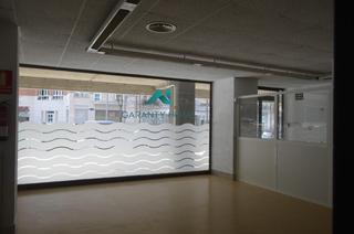 Local Comercial en Anoeta. Se vende local alquilado