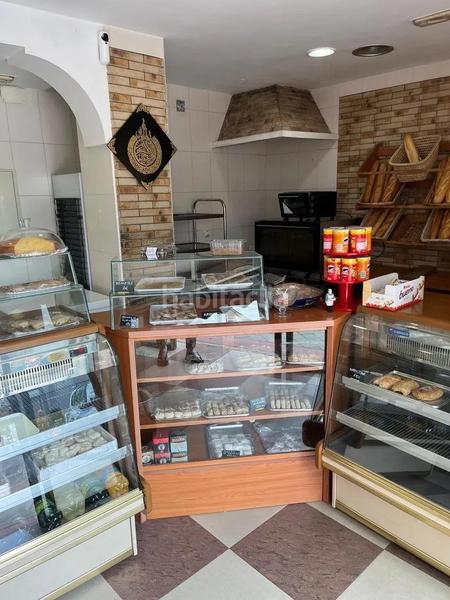 Foto 5f59b48d-f6c0-47cb-bb08-f055a0fe14b9. Alquiler local comercial traspaso de panaderíabollería en funcionamiento ! en Fuenlabrada