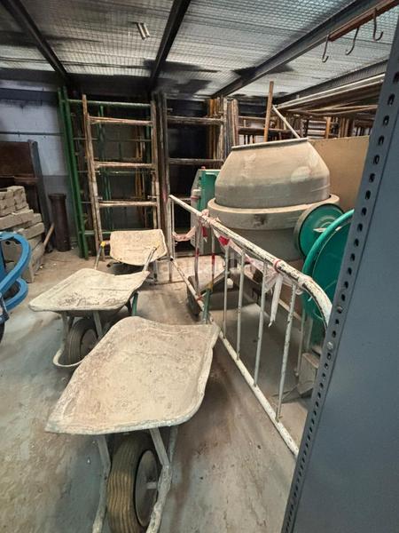 Foto ee988449-4e56-4bb5-9d5c-708bd6585c43. Capannone industriale in Altos del Olivar-El Caracol Valdemoro