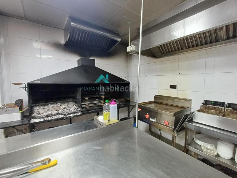 Foto 16662ea8-48a1-460e-b7b2-3585857b18f3. Alquiler local comercial se traspasa bar zona Santa Isabel! en Zaragoza