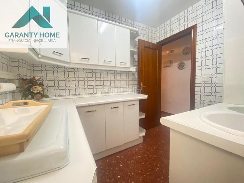 Foto a03329fa-3b79-436c-8c9d-8af9161a53cd. Piso  amplio en zona corte inglés ideal para inversión en Jaén
