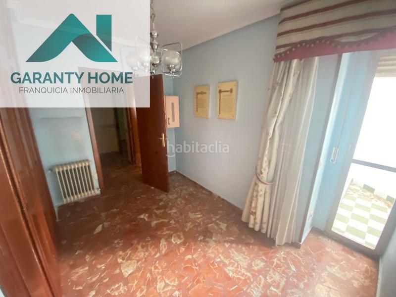Foto 3964ce59-c77d-4ca2-bd65-9091047f3d3d. Piso  con ascensor en pleno centro 3 habitaciones, 3 trasteros y solo 95.000 en Martos