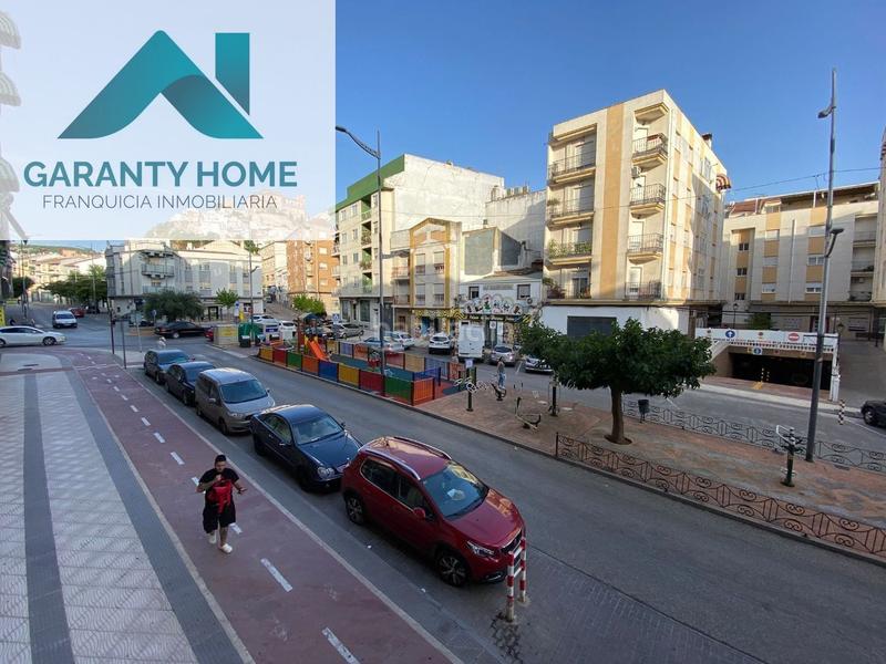 Foto a00e6f31-7e5e-4cd2-9987-167948ab8fa1. Piso  con ascensor en pleno centro 3 habitaciones, 3 trasteros y solo 95.000 en Martos
