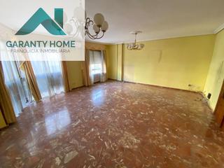 Appartamento in Martos. Piso con ascensor y trasteros en el centro de martospiso con asc