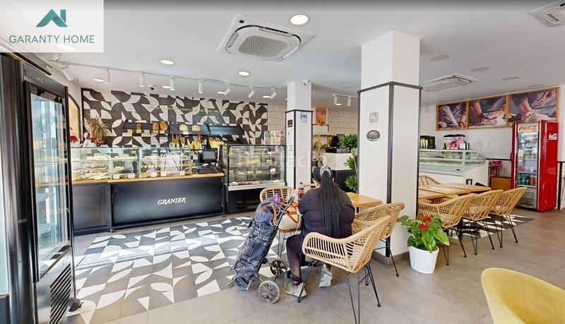 Foto 7c50c4c9-6a72-490f-bfa0-ef99c934079e. Alquiler local comercial traspaso negocio granier en Rincón de la Victoria