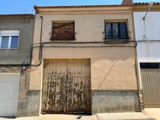 Casa  Calle poniente. Oportunidad en campo de criptana  casa con garaje y jardín, idea