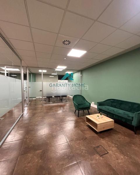 Foto 46e827da-3628-49d5-8e2e-2be12d3bc967. Ufficio con parcheggio in Simancas Madrid