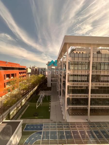 Foto 5f04c237-fb74-4de8-9a56-5a49b3b97f42. Ufficio con parcheggio in Simancas Madrid