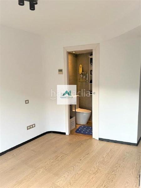 Foto 733b40de-5c40-497f-93f0-4e8893d1d2c1. Alquiler dúplex magnífico dúplex amueblado con terraza en Guindalera distrito salamanca en Madrid