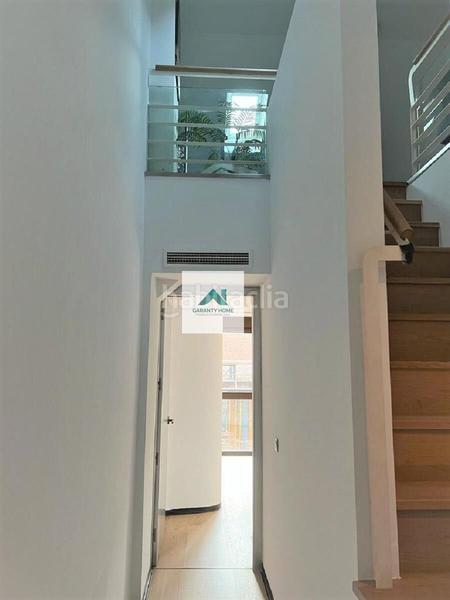 Foto e651da8b-8aa1-49f3-a7e5-440e2719deb6. Alquiler dúplex magnífico dúplex amueblado con terraza en Guindalera distrito salamanca en Madrid
