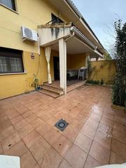 Casa a Numancia de la Sagra. Chalet en numancia de la sagra