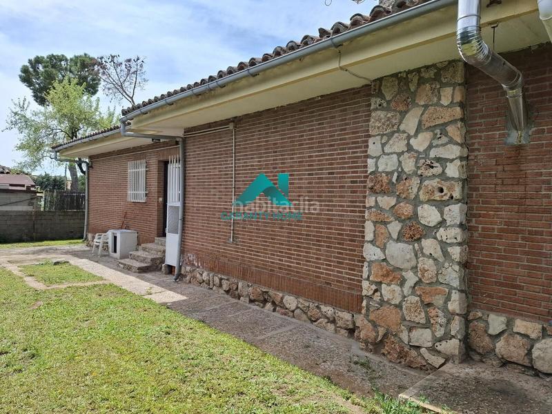 Foto 7c3b0577-aee9-4c85-bc61-174820abef6a. Casa con riscaldamento parcheggio piscina in Villar del Olmo