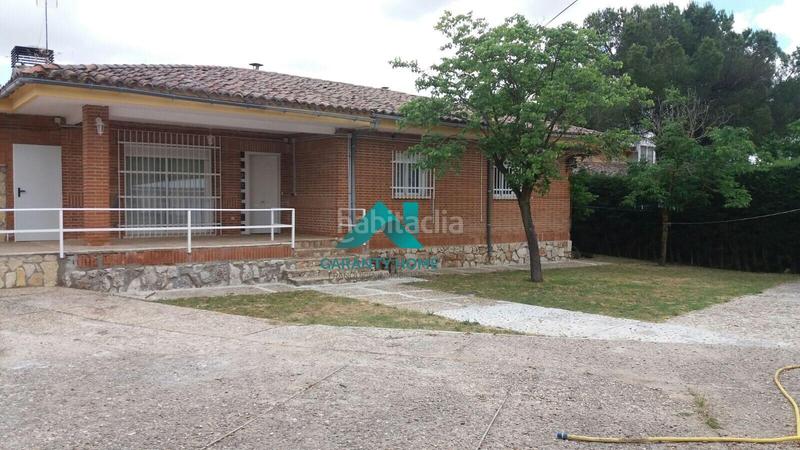 Foto aef76169-1b45-44d9-81f6-809f8c53cc42. Casa con riscaldamento parcheggio piscina in Villar del Olmo