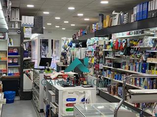 Traspàs Local Comercial a Centro. Se traspasa con opción a compra local en lucena