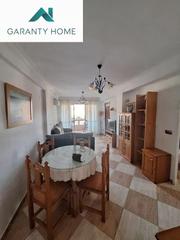 Location Appartement à Parque Victoria Eugenia. Fantástico piso temporal para estudiantes en miraflores, málaga