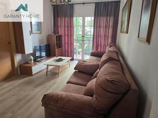 Location Appartement à La Trinidad. Fantástico piso para estudiantes en la trinidad