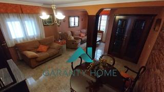 Maison à Priego de Córdoba. Asa con licencia turística en venta en barrio la villa  priego d