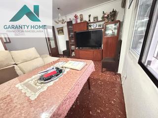 Rez-de-chaussée à Torredonjimeno. Piso bajo con patio y doble orientación en torredonjimeno  76m