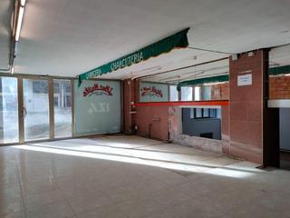 Affitto Locale commerciale in Amara. Se vende local amplio y diafano de 50m2  entreplanta 50m