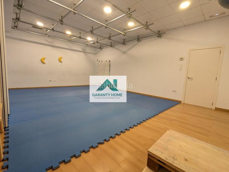 Foto dd69a6a0-1b3e-4e77-82b6-196f90691b8c. Local comercial se vende local comercial de gran tamaño y alto potencial en a coruña. en Coruña (A)