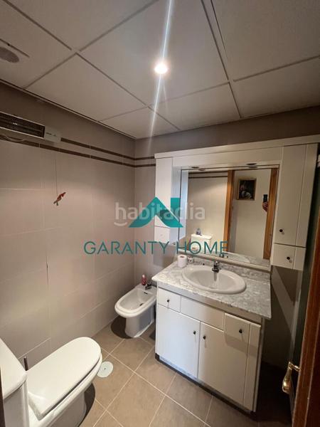 Foto 35ea7304-9d1c-44f7-b468-18c78a07d27f. Piso se vende piso cerca de la plaza de abastos, en Cabra