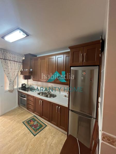 Foto a802b02e-6953-426e-85ac-fb605956b101. Piso se vende piso cerca de la plaza de abastos, en Cabra