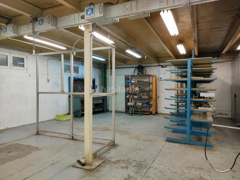 Foto c8f05c15-3099-4a9b-953e-9c846e18f423. Alquiler nave industrial se alquila nave industrial en perfecto estado apta para cualquier actividad en Soraluze / Placencia de las Armas