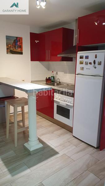 Foto eea128a7-cfb9-4a75-9cb5-0473af06b4d8. Alquiler piso alquiler de piso en calle pintor pedro saenz, malaga en Málaga