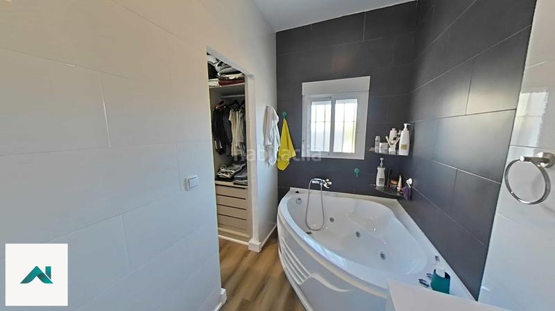Foto 4198264c-f30d-44ca-bb38-f8e218eef769. Chalet pinares a 5 min de la playa y del centro visita este chalet con tour virtual sin moverte de casa en Lepe